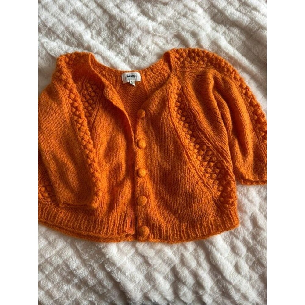 Vintage girls orange knit sweater